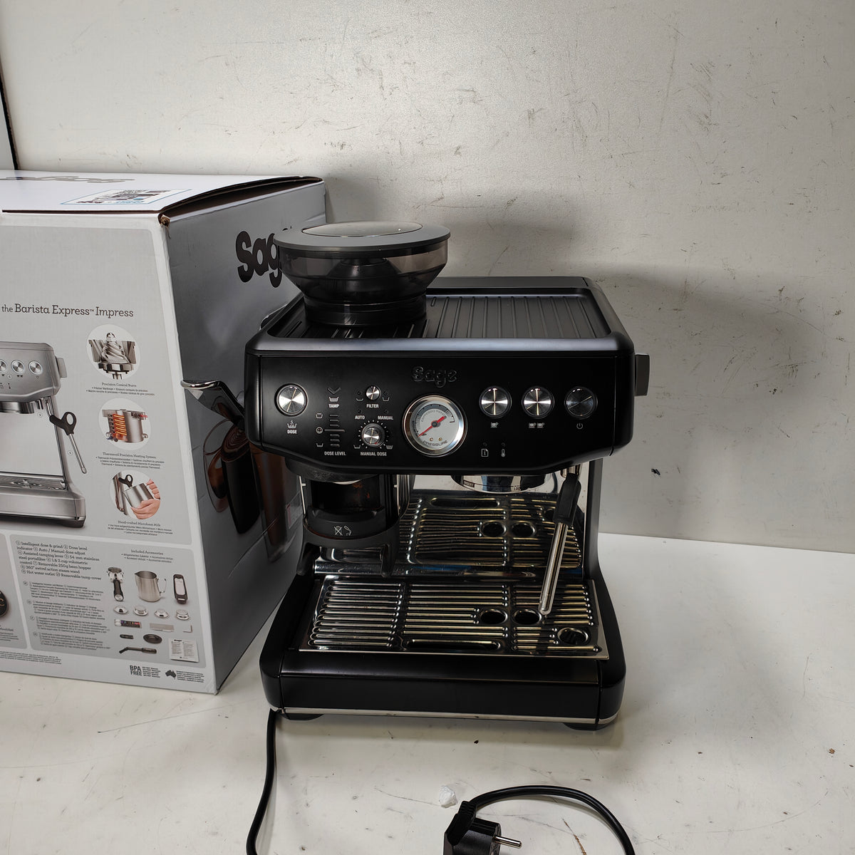 Sage Barista Express Impress Black Truffle
