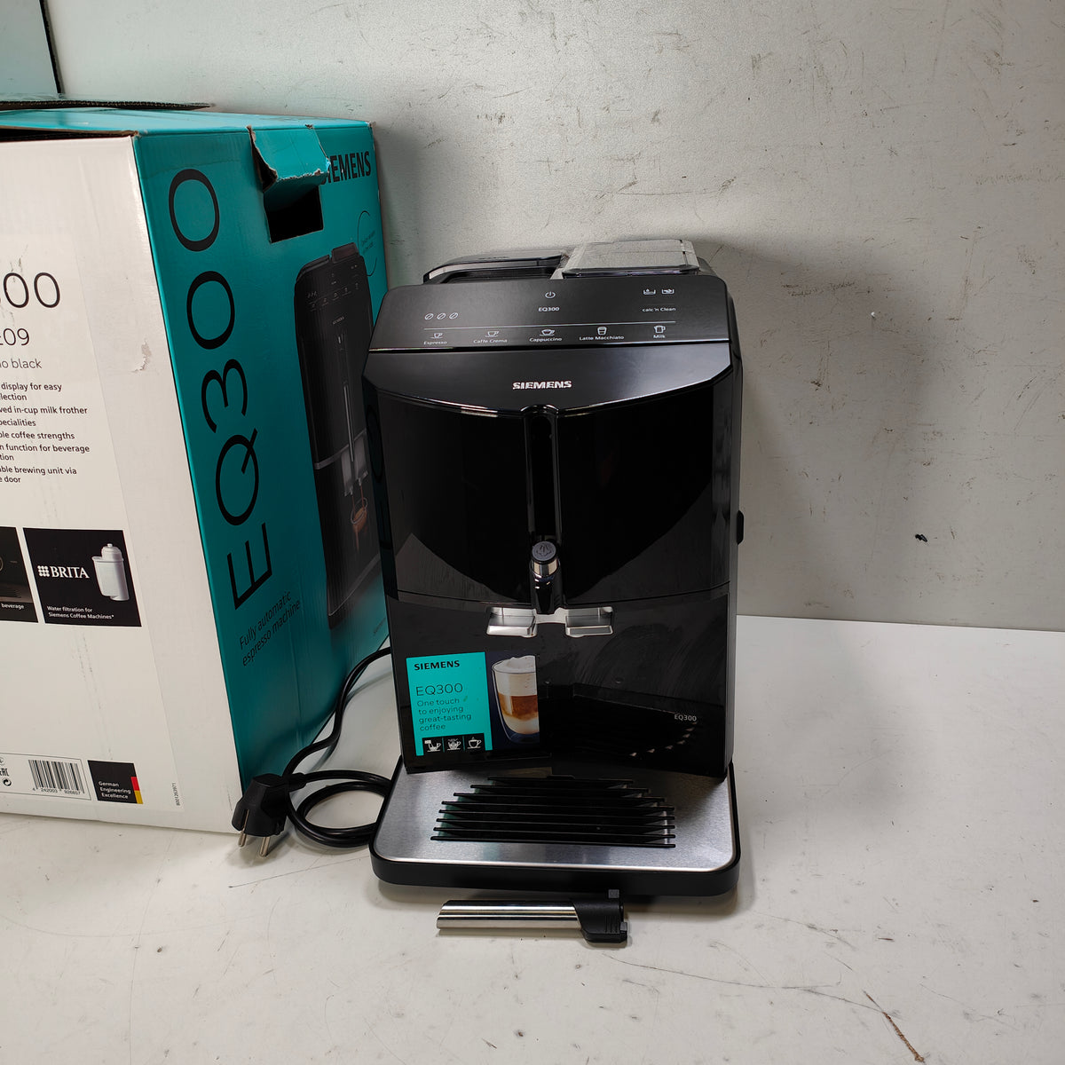 Siemens EQ300 TF301E09 Piano Black