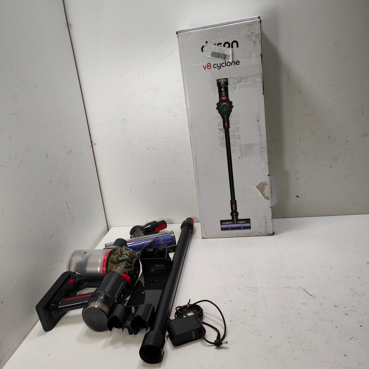 Dyson V8 Cyclone