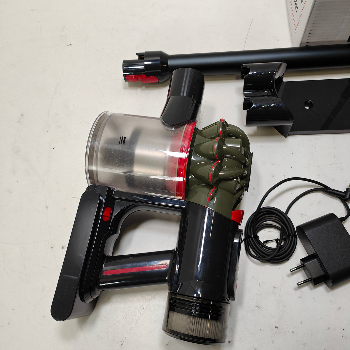 Dyson V8 Cyclone