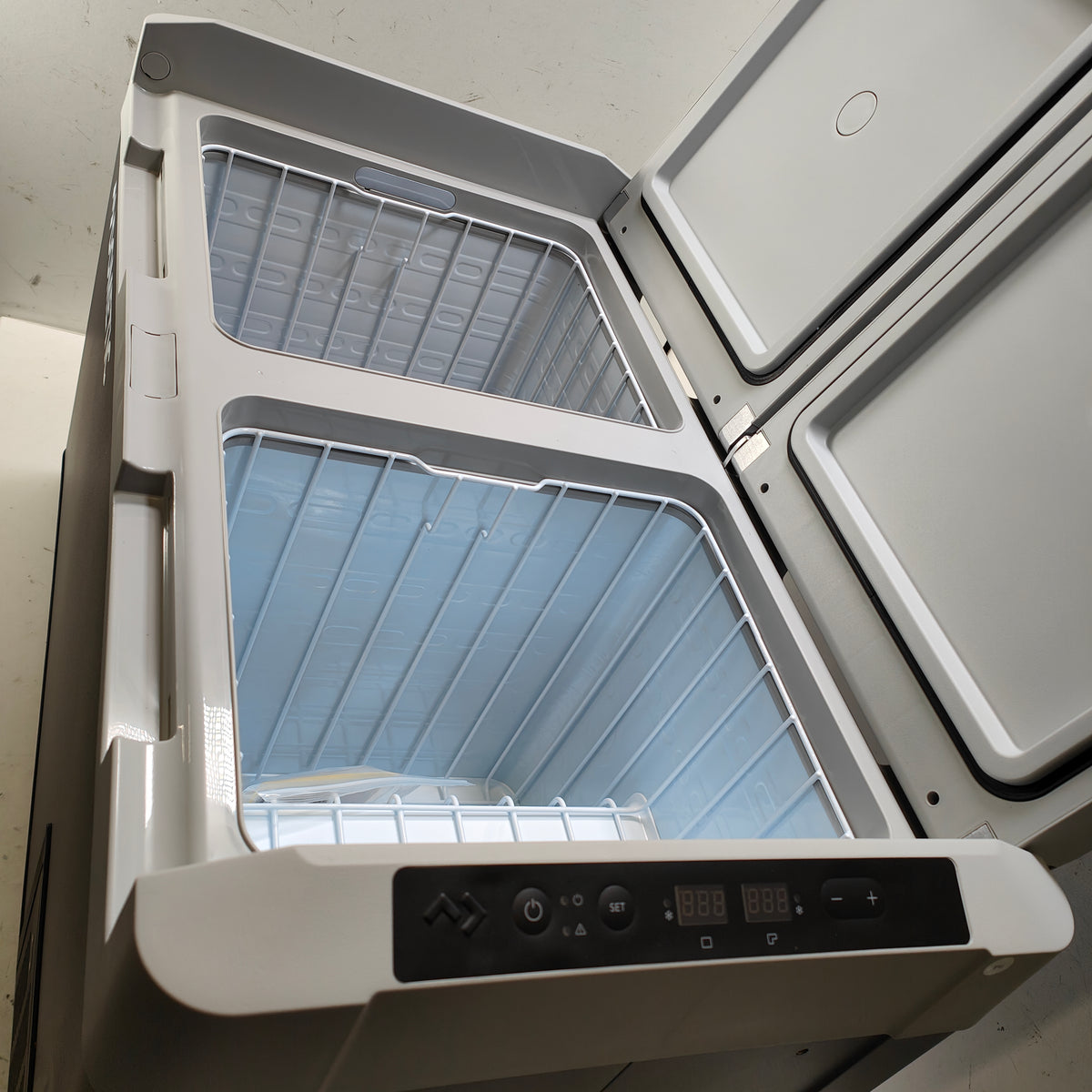 Dometic CFF-70DZ