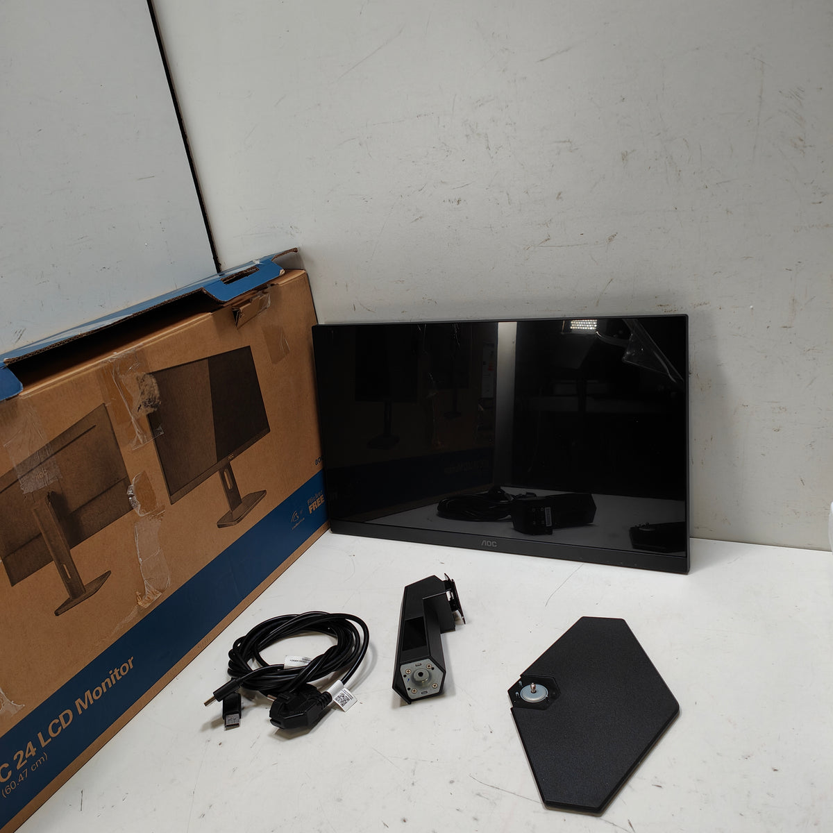 AOC 24G4XE