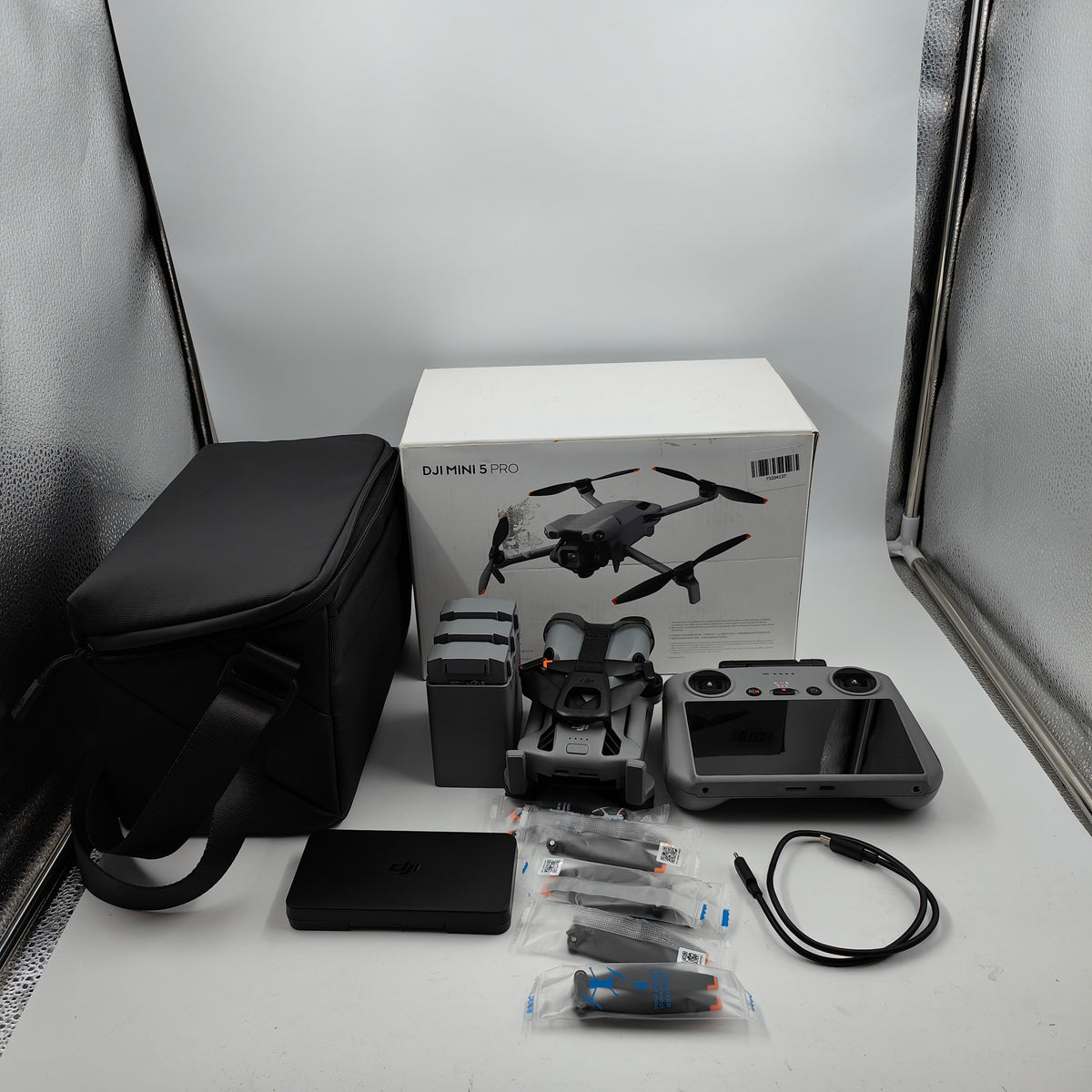 DJI Mini 5 Pro Fly More Combo (DJI RC2)