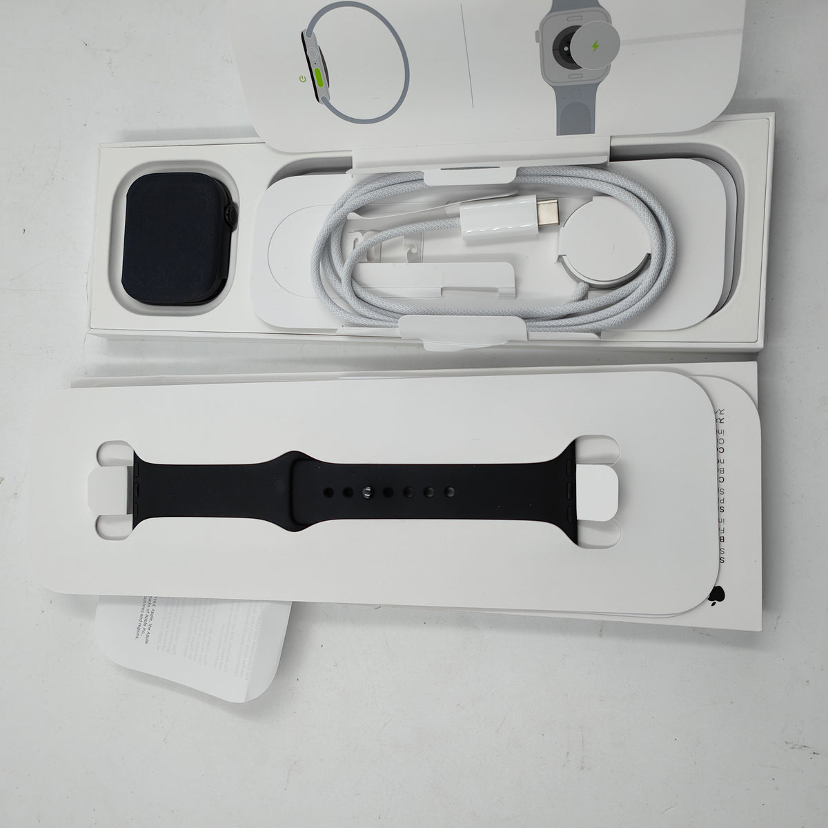 Apple Watch Series 11 5G 46mm Schwarz Sportarmband S/M