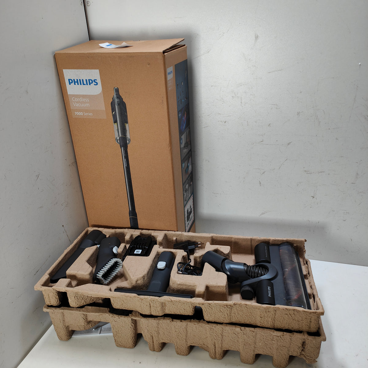 Aspirateur-balai sans fil Philips série 7000 Aqua