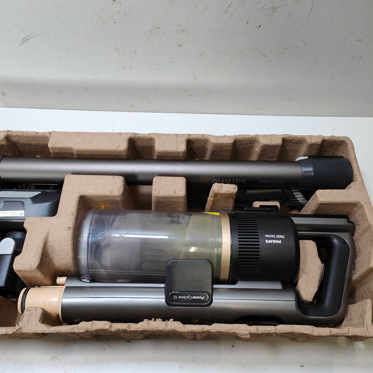 Aspirateur-balai sans fil Philips série 7000 Aqua