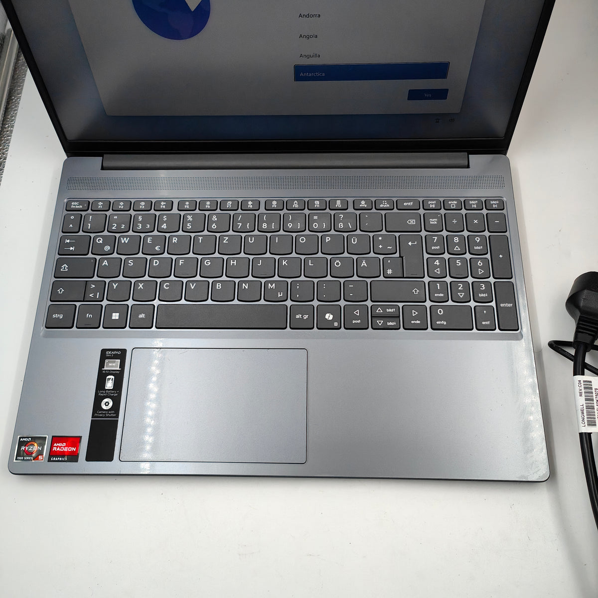 Lenovo IdeaPad Slim 3 15ARP10 QWERTZ