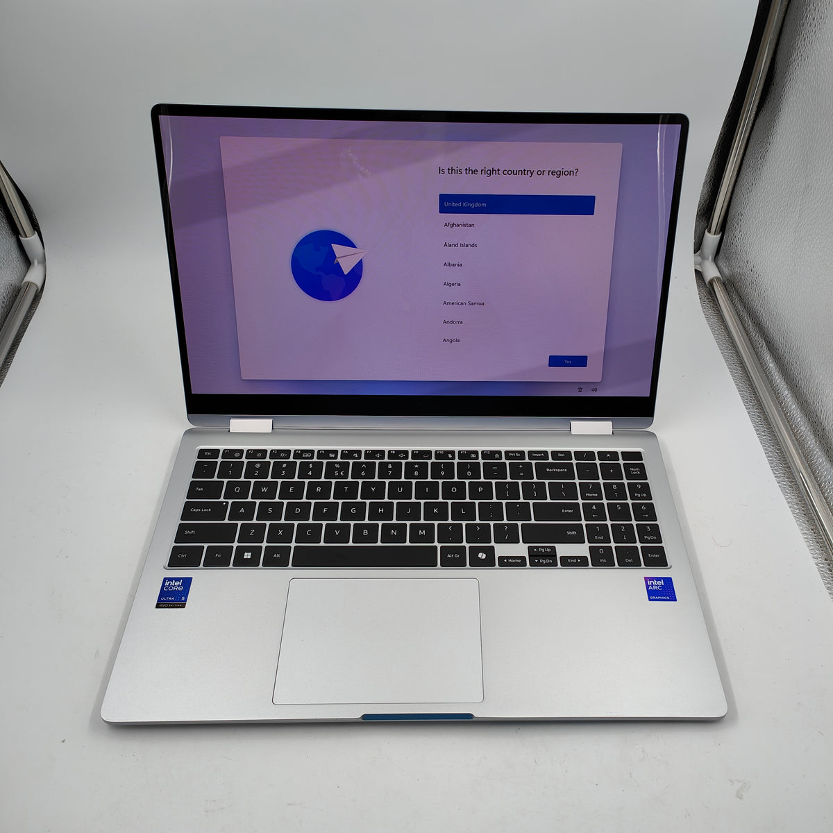 Samsung Galaxy Book5 360 OLED Copilot+ PC NP750QHA-KB3NL QWERTY