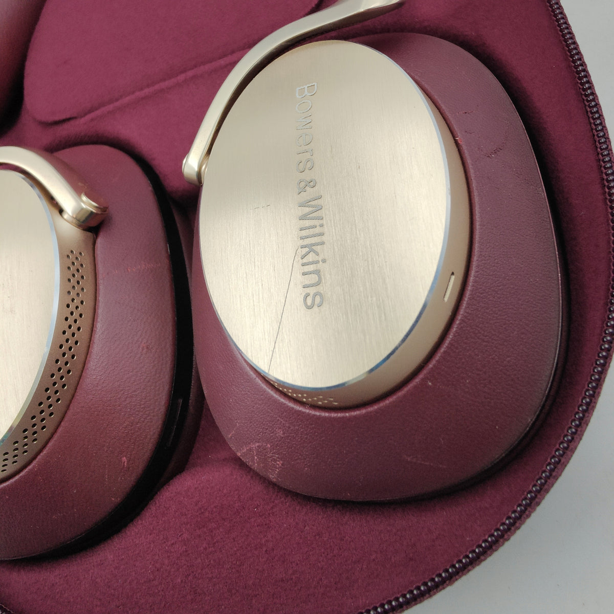 Bowers & Wilkins PX8 Rot