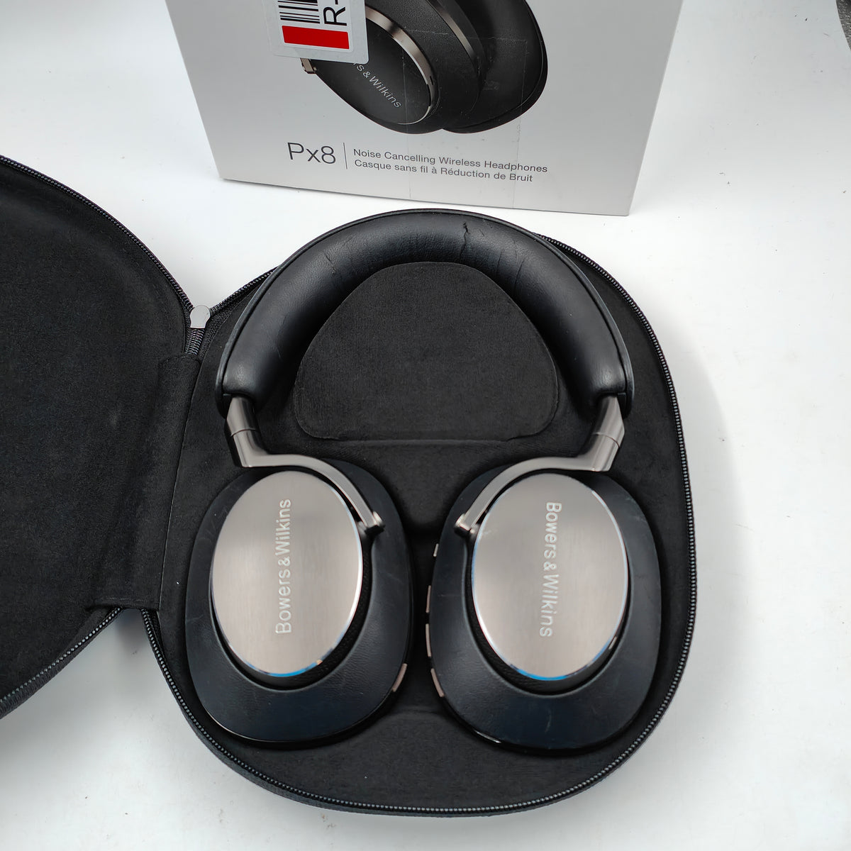 Bowers & Wilkins Px8 Schwarz