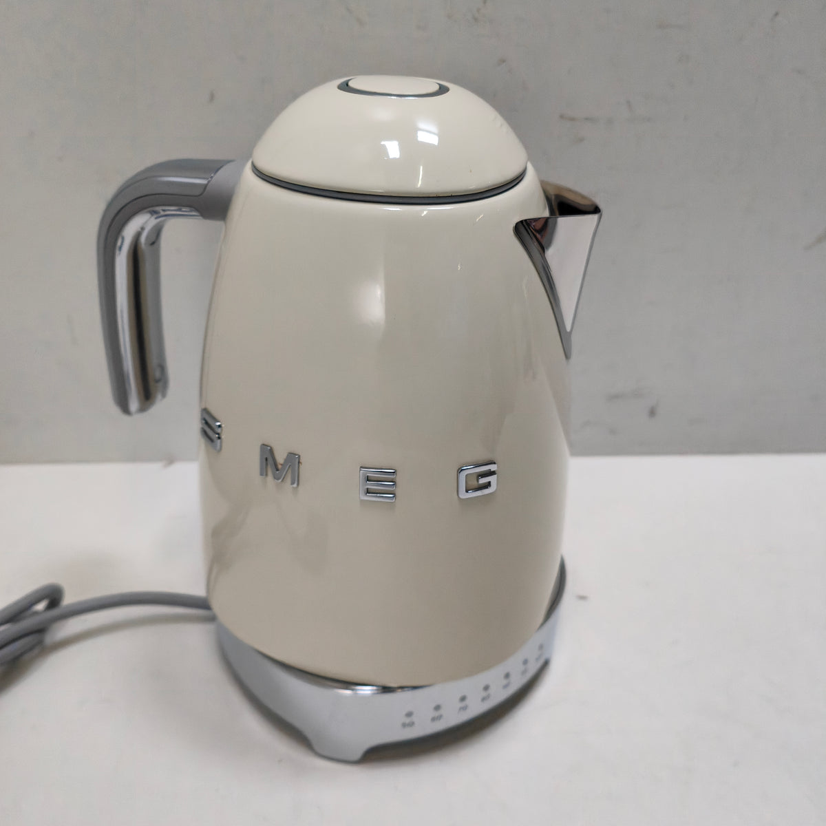 SMEG KLF04CREU Creme