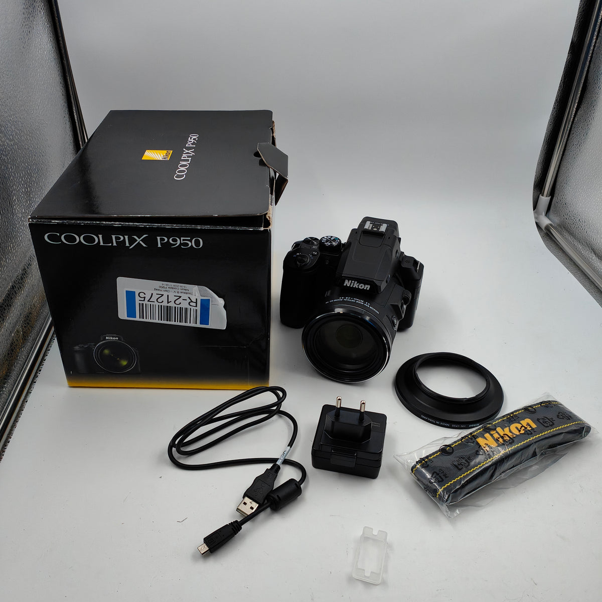 Nikon Coolpix P950