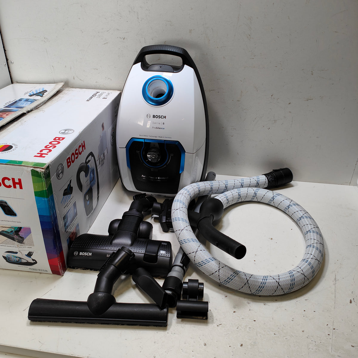 Bosch Serie 8 In'genius ProSilence BGL8SIL5