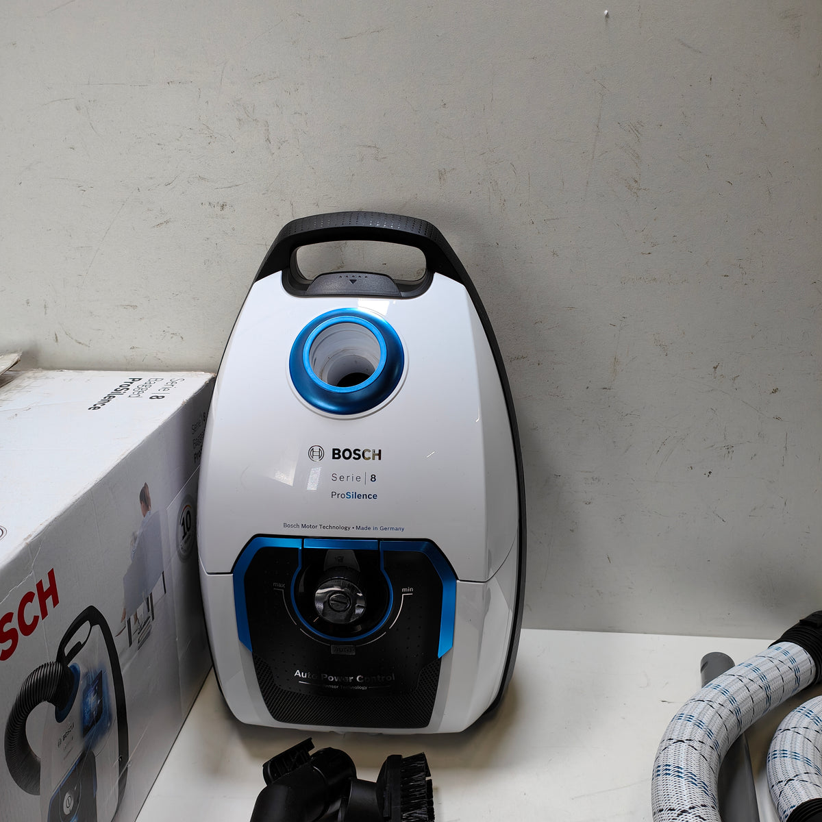 Bosch Serie 8 In'genius ProSilence BGL8SIL5