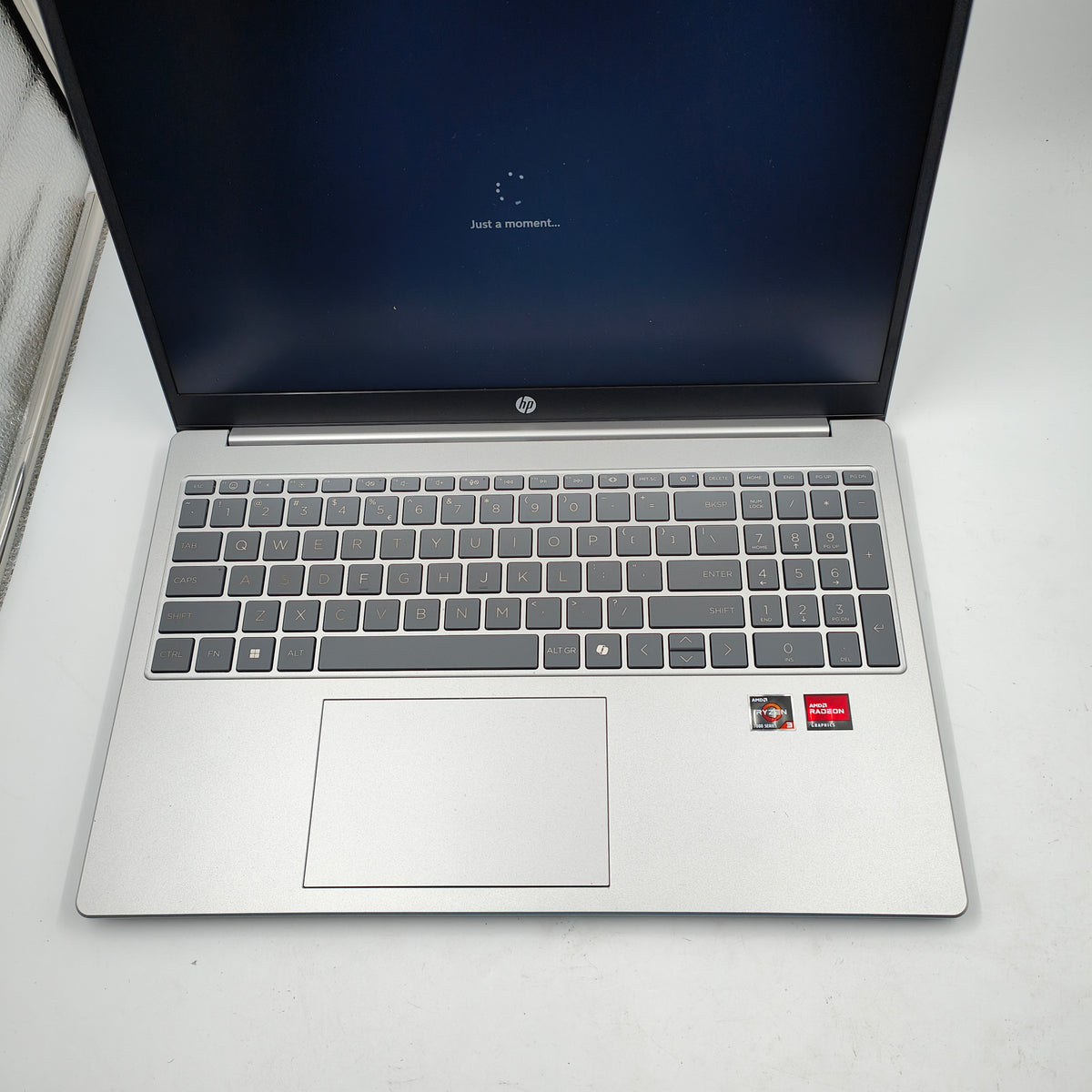 HP Laptop 15-fc0930nd QWERTY
