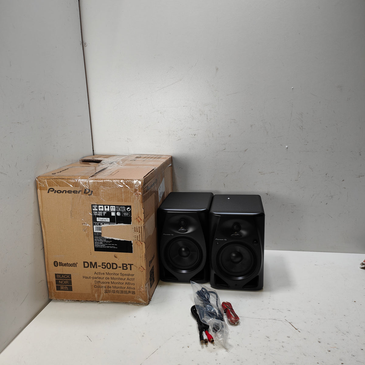 Pioneer DM-50D-BT Zwart