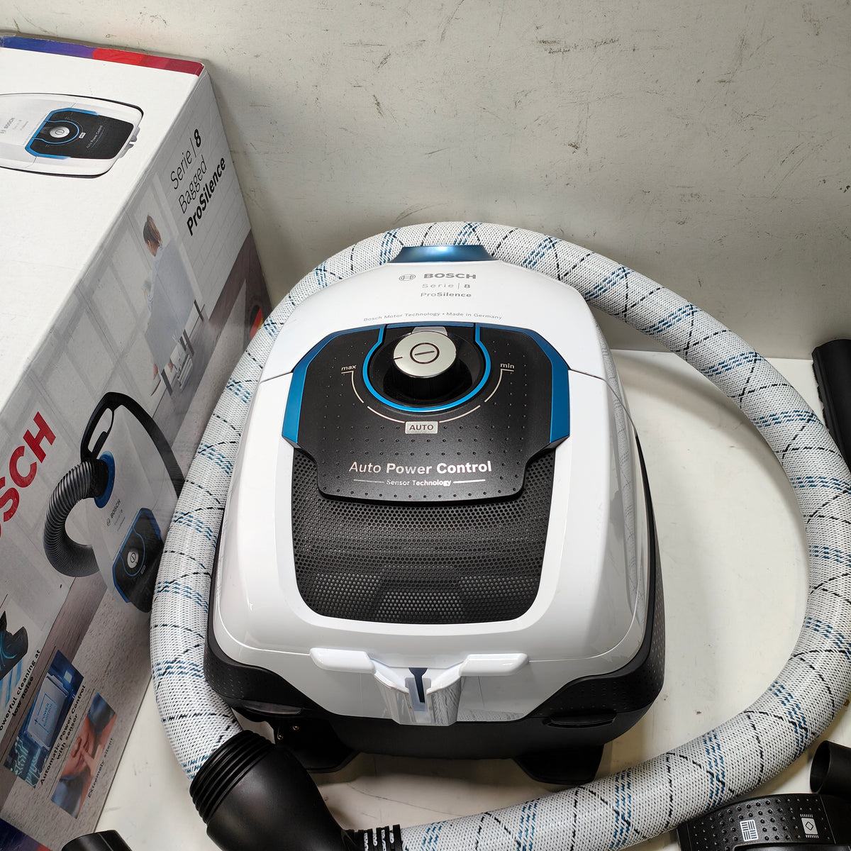 Bosch Serie 8 In'genius ProSilence BGL8SIL5