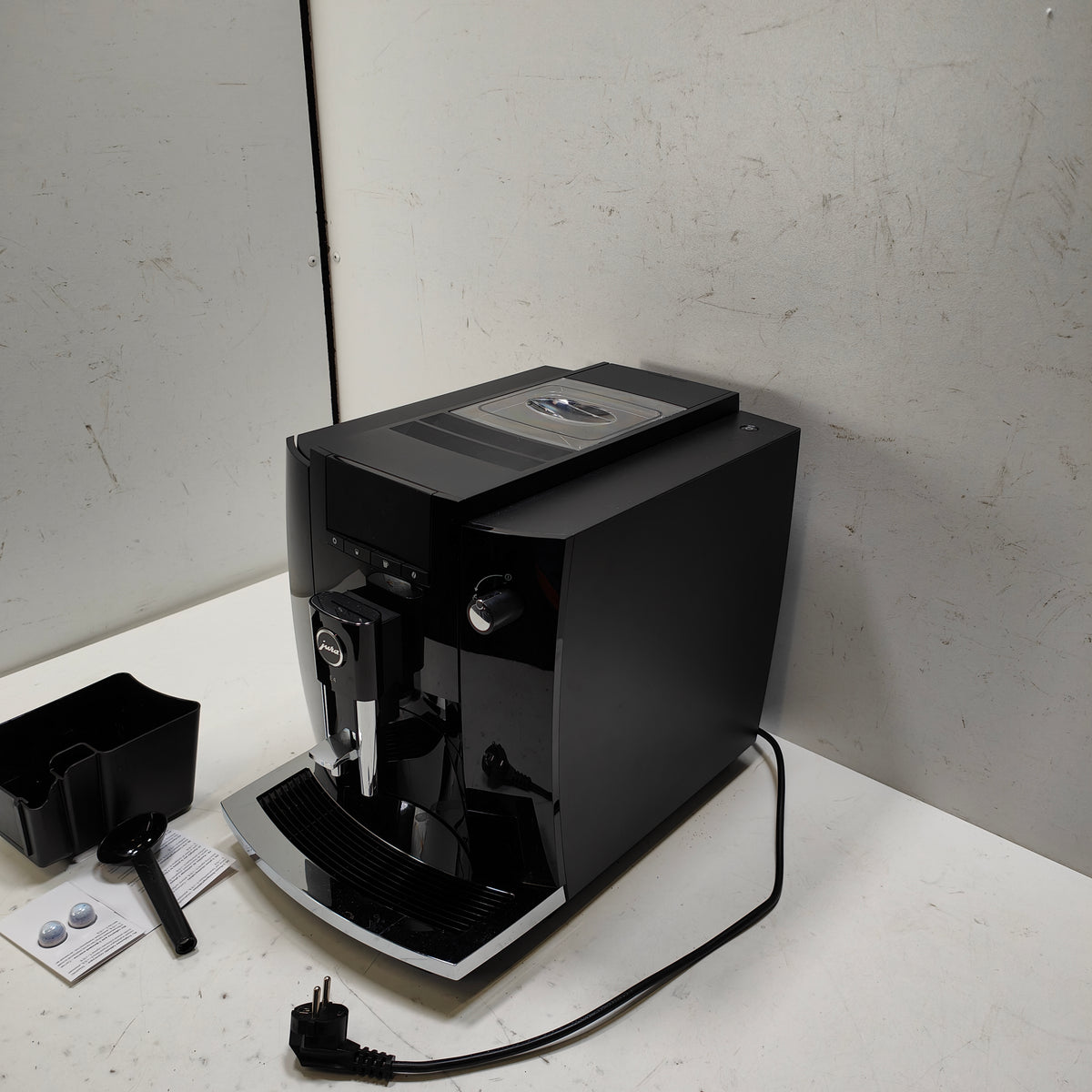 Jura E4 Piano Black (EA)