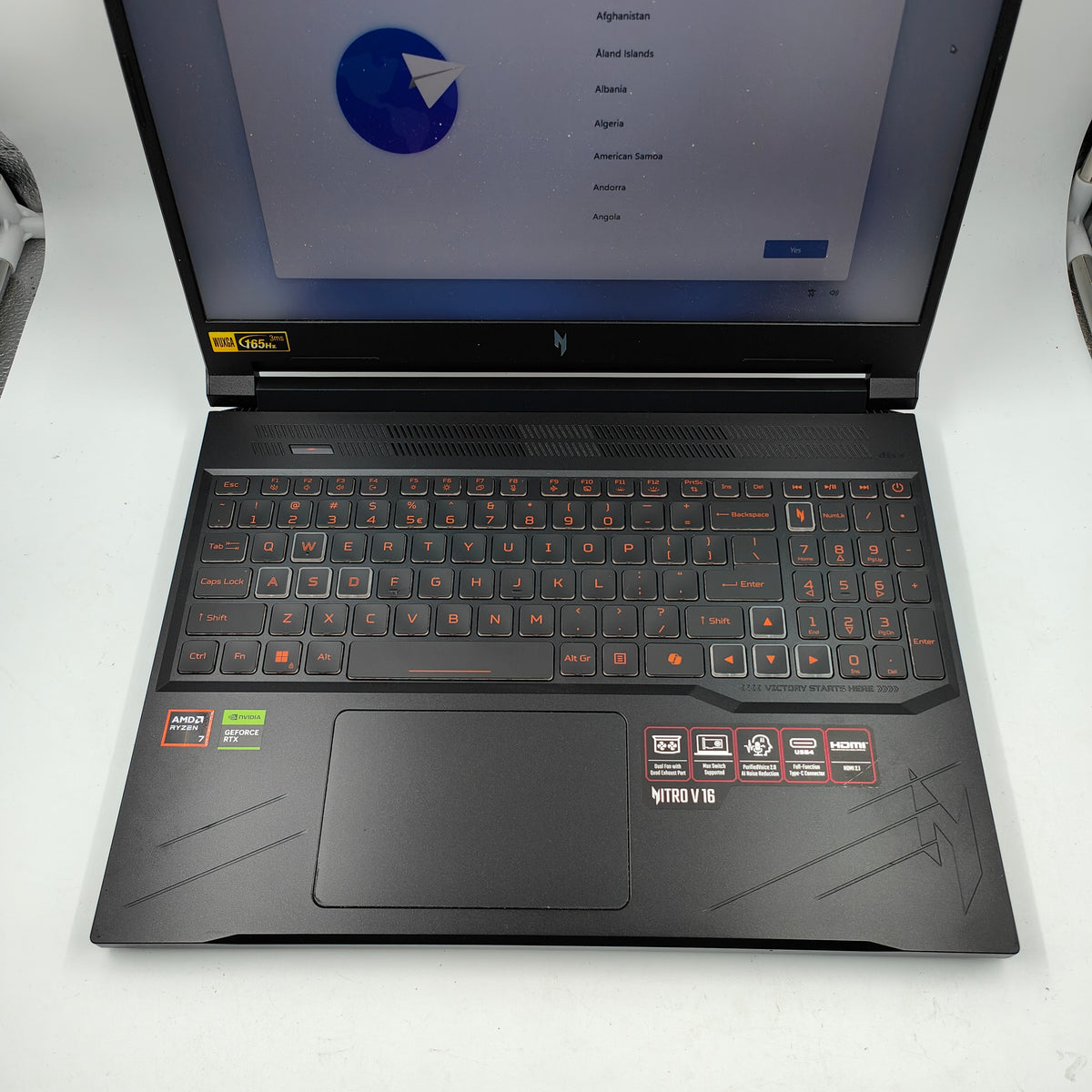 Acer Nitro V16 (ANV16-41-R55) QWERTY