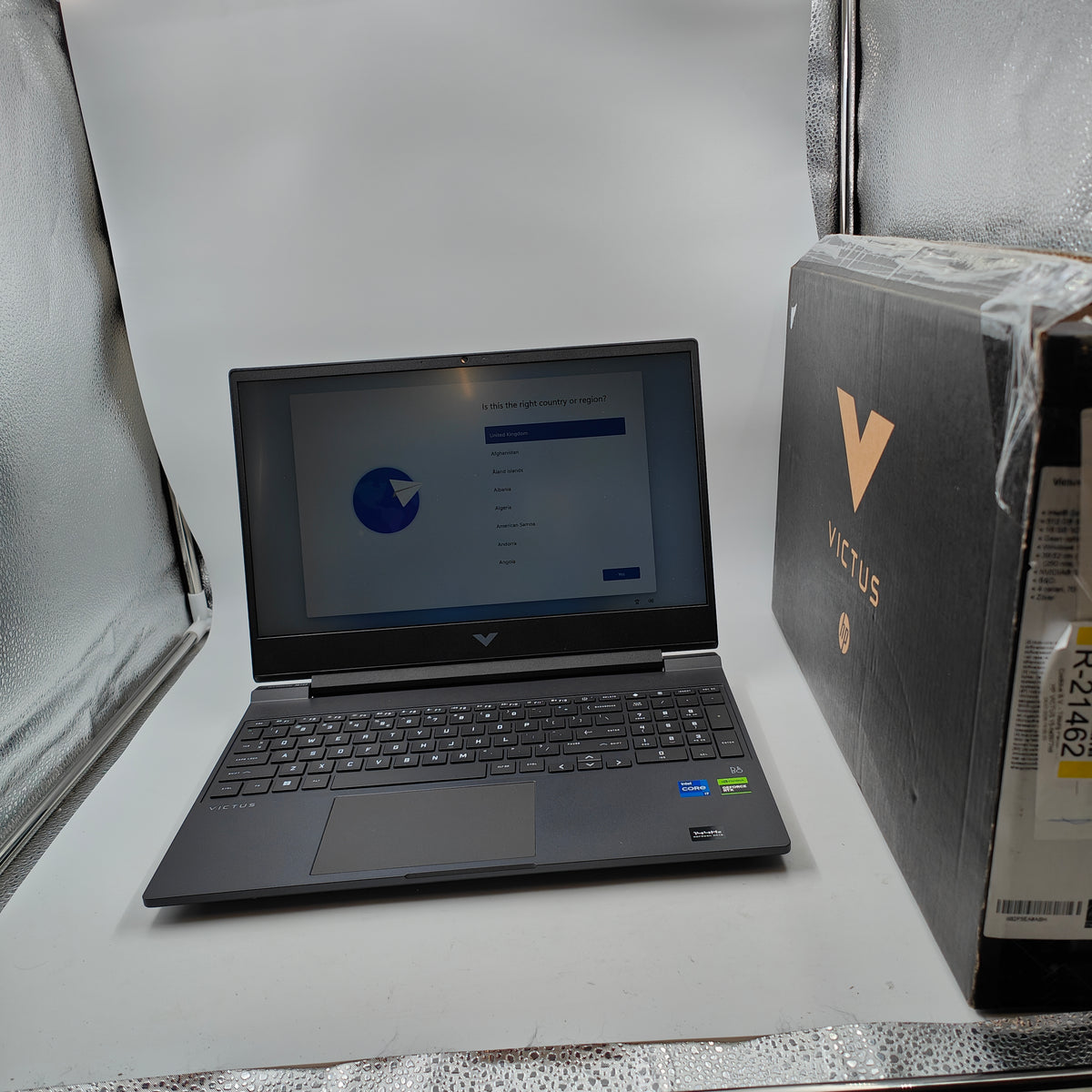 HP VICTUS 15-fa0977nd QWERTY