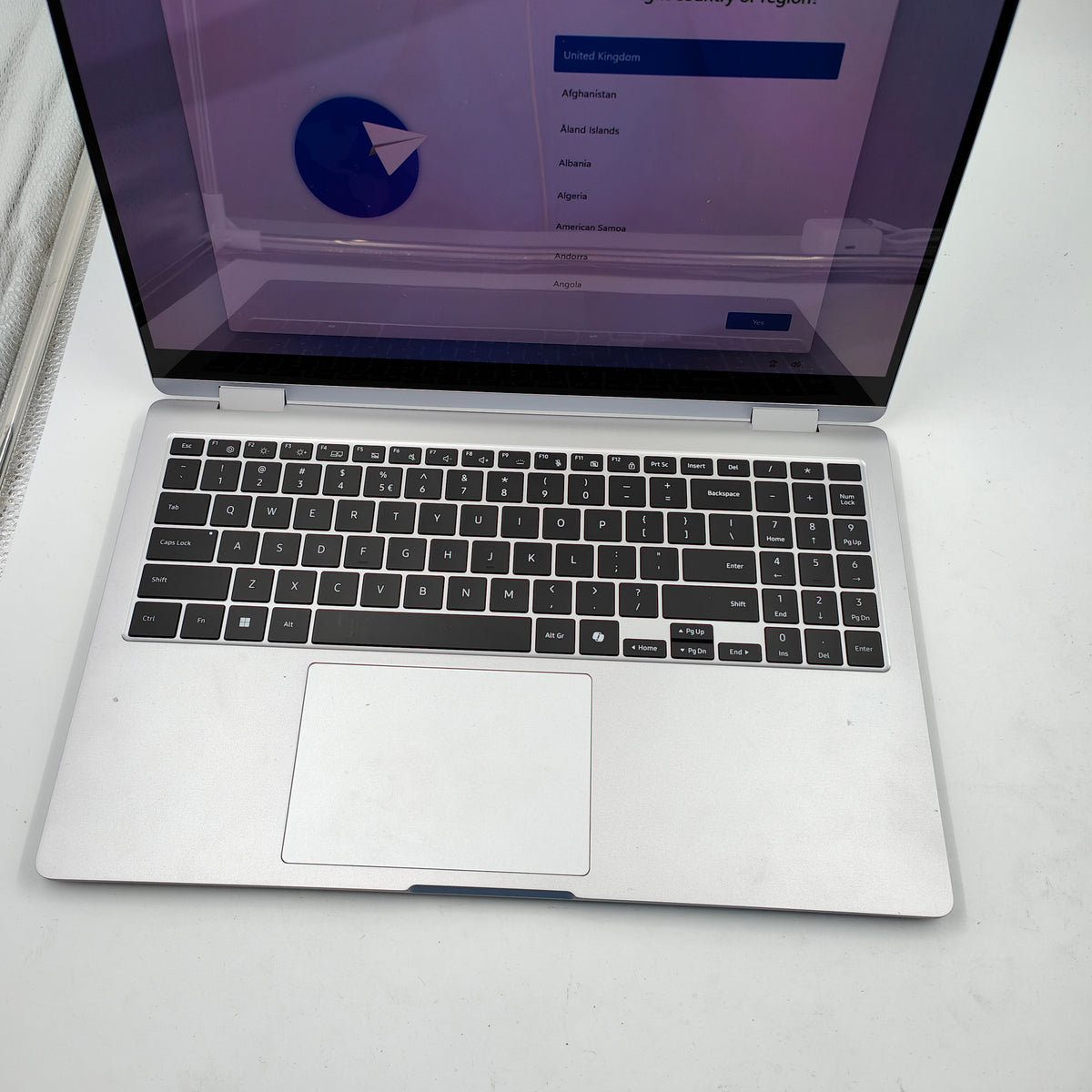 Samsung Galaxy Book5 360 OLED Copilot+ PC NP750QHA-KB3NL QWERTY