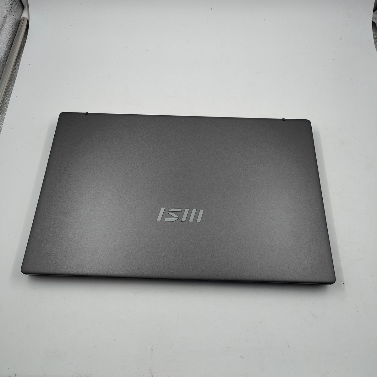 MSI Modern 15 F13MG-039 QWERTZ