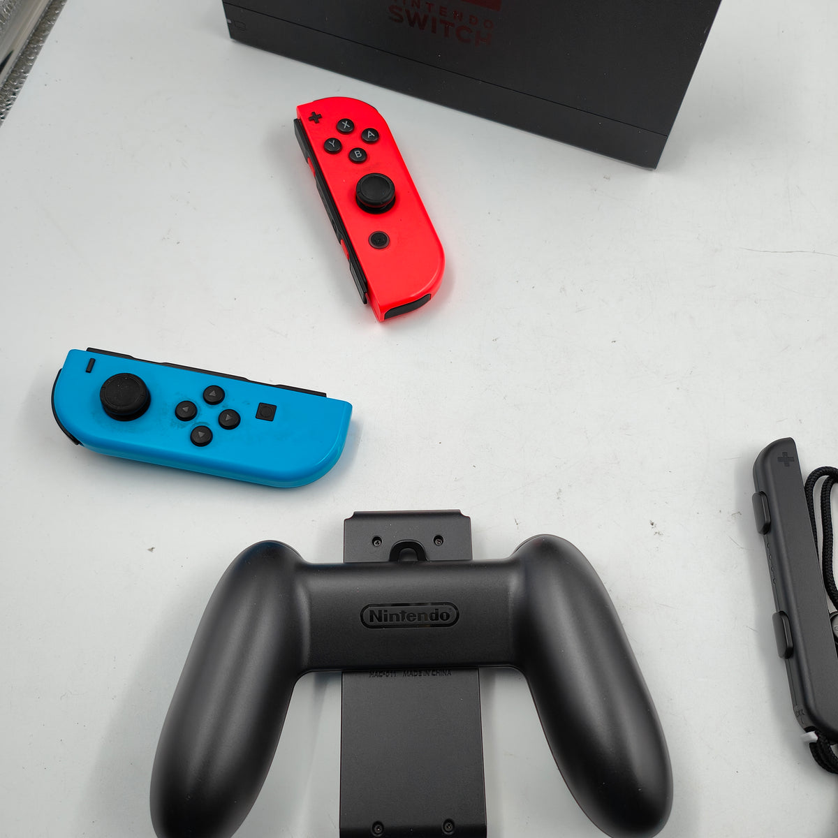 Nintendo Switch (2019 Upgrade) Red/Blue