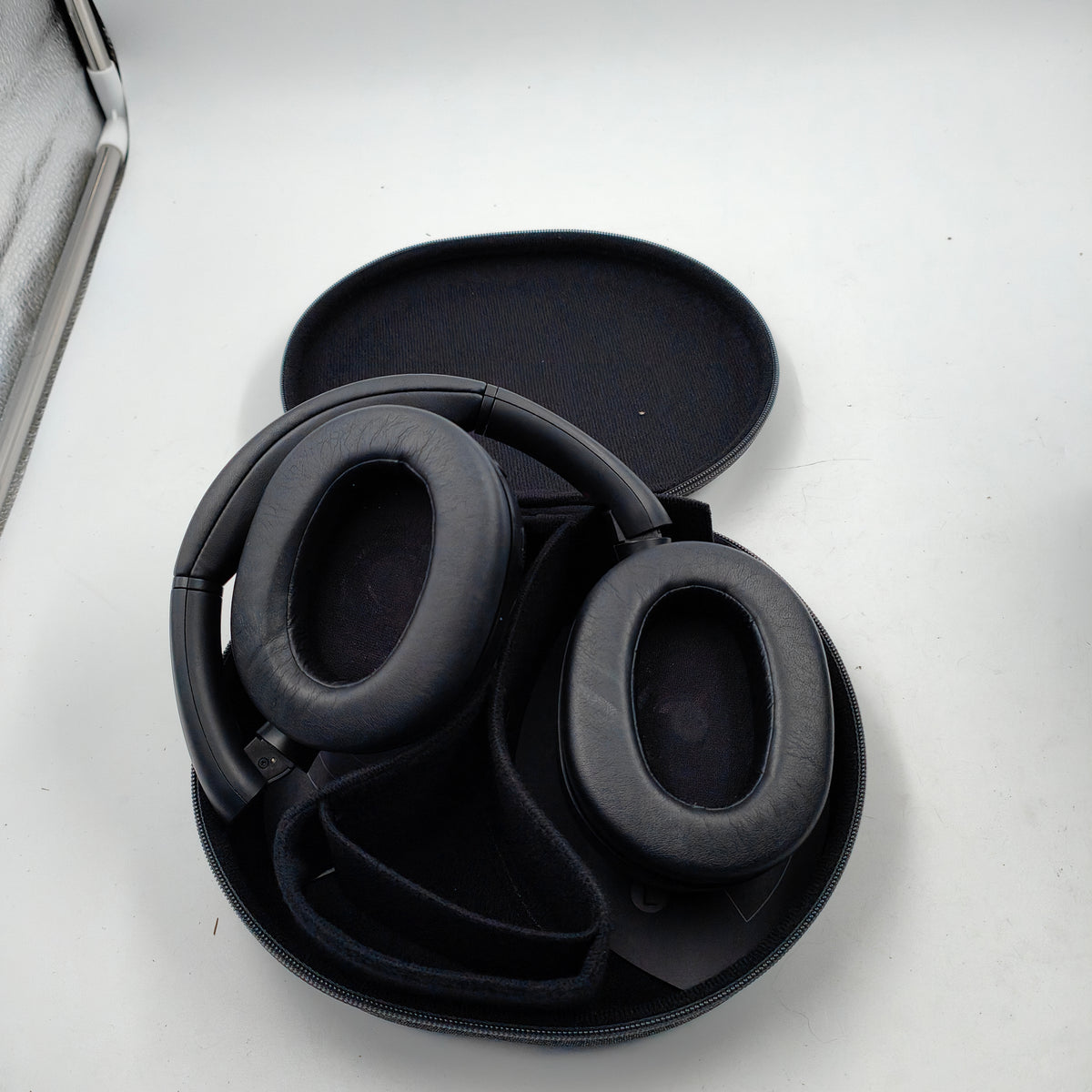 Sony ULT Wear noir