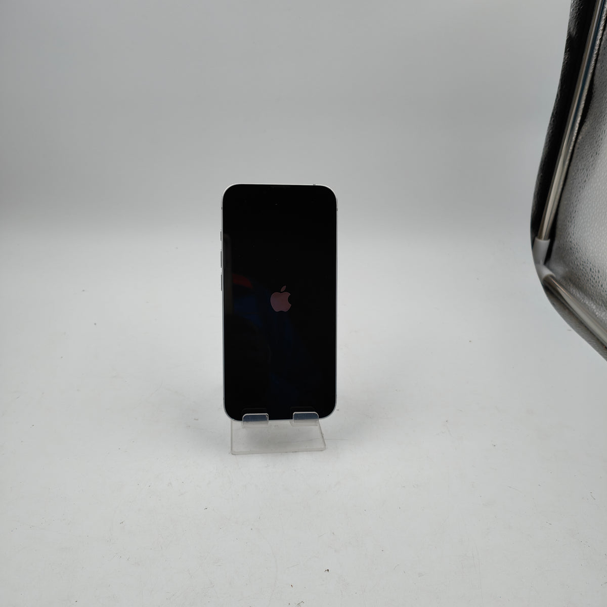 Refurbished iPhone 16e 128GB White
