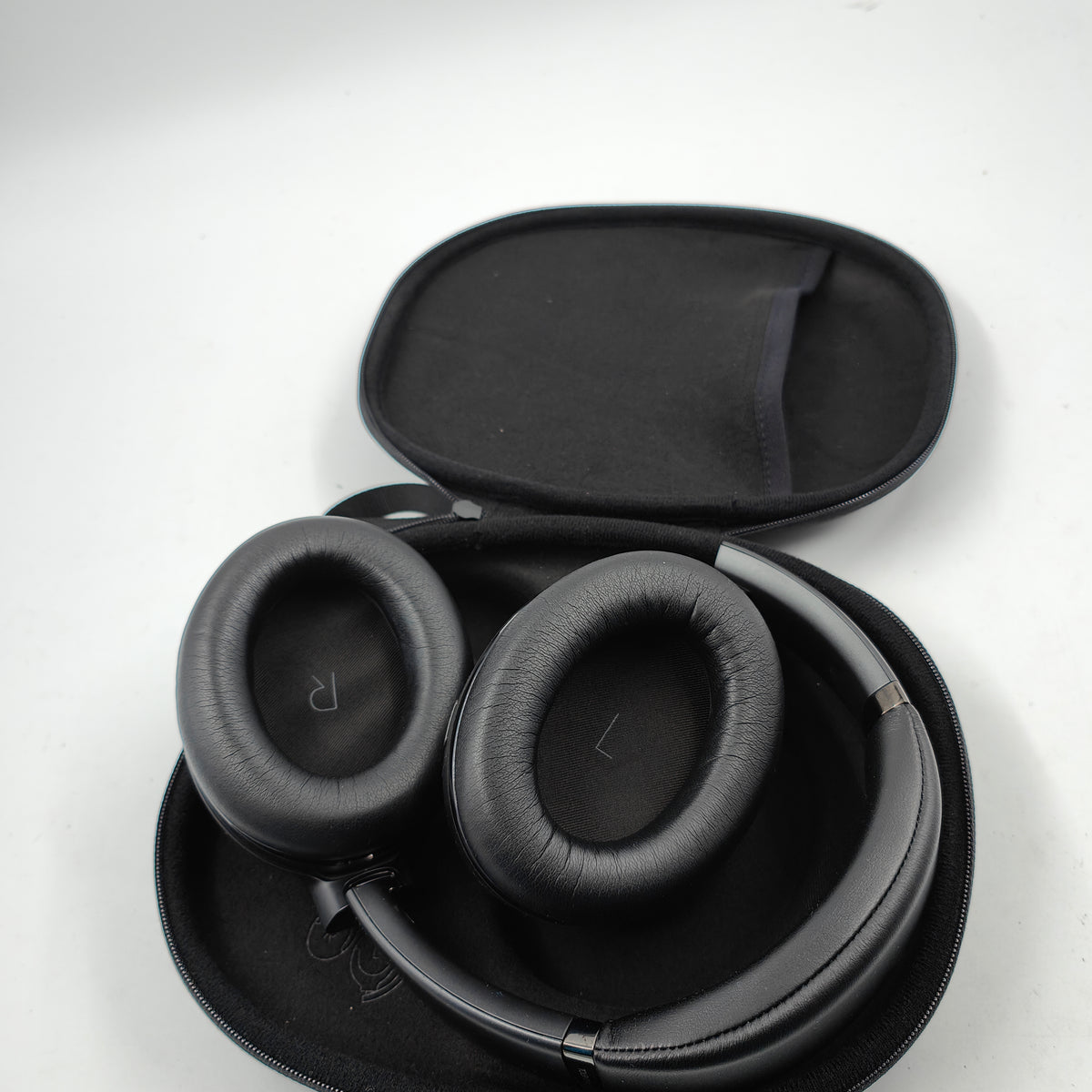 JBL TOUR ONE M2 Noir