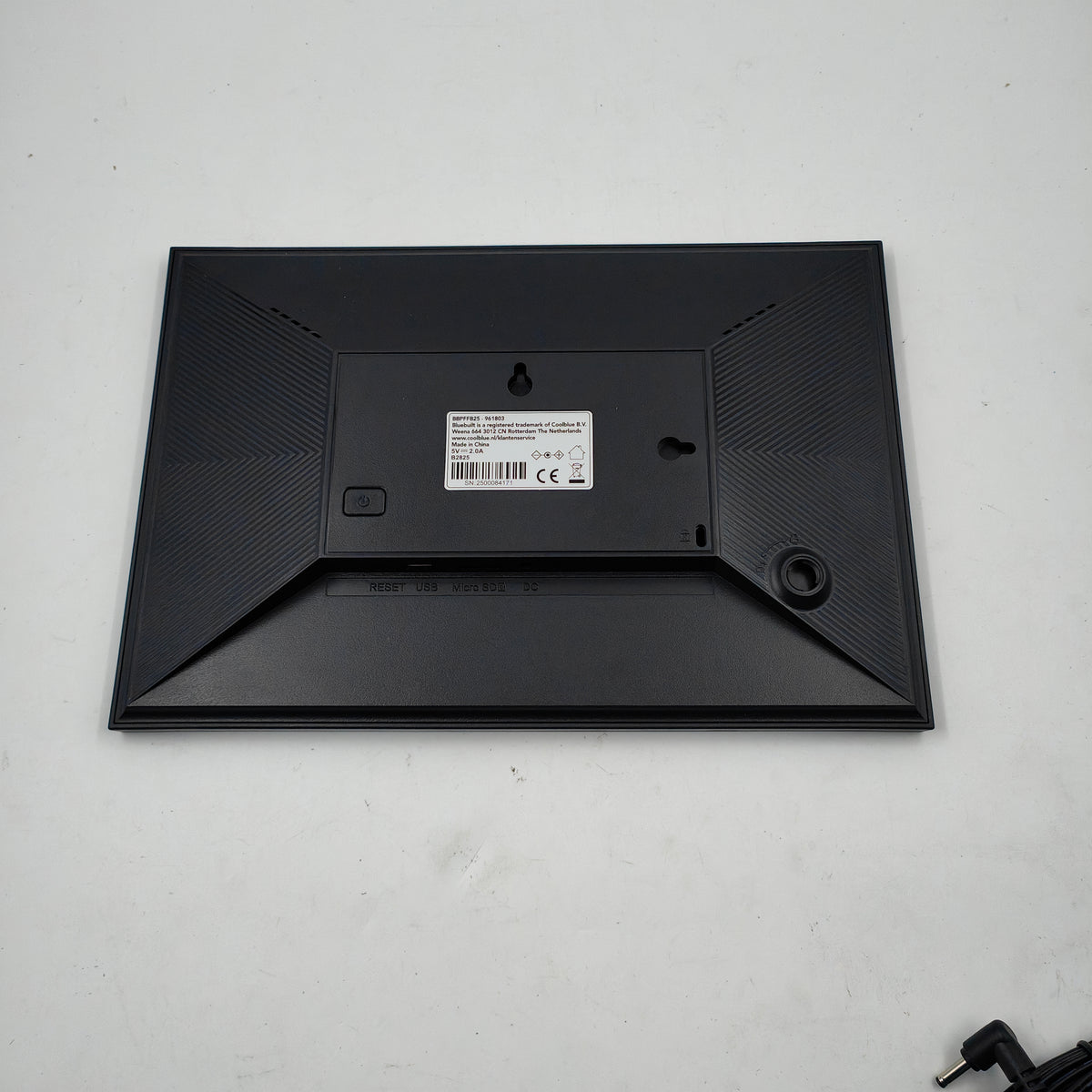 BlueBuilt Frameo Digitaler Bilderrahmen Schwarz