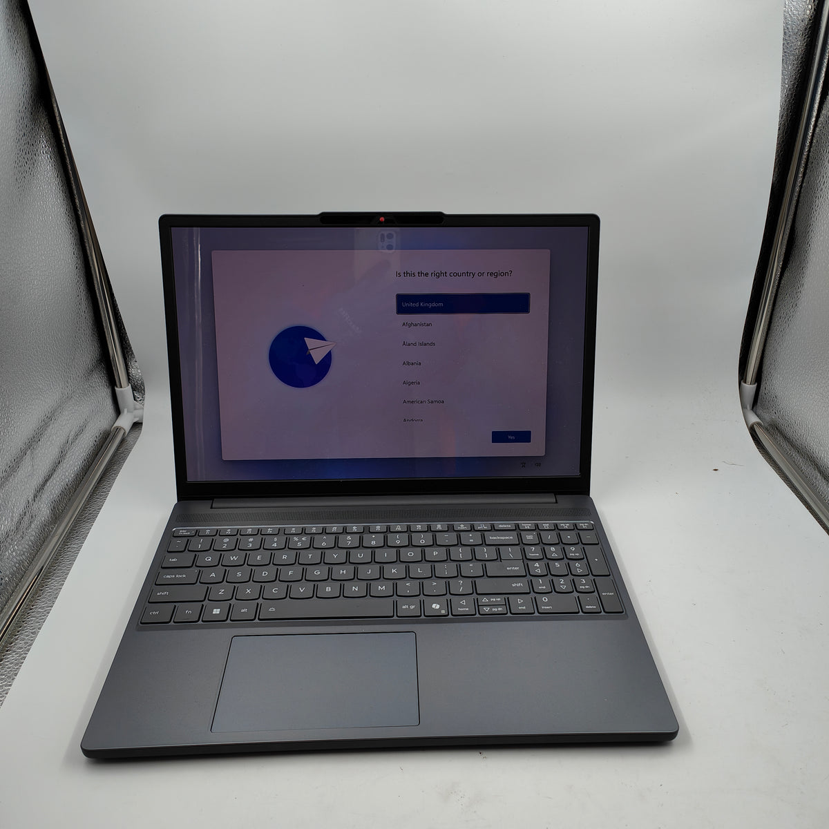 Lenovo IdeaPad Slim 3 15IRH10 83K100HBMH