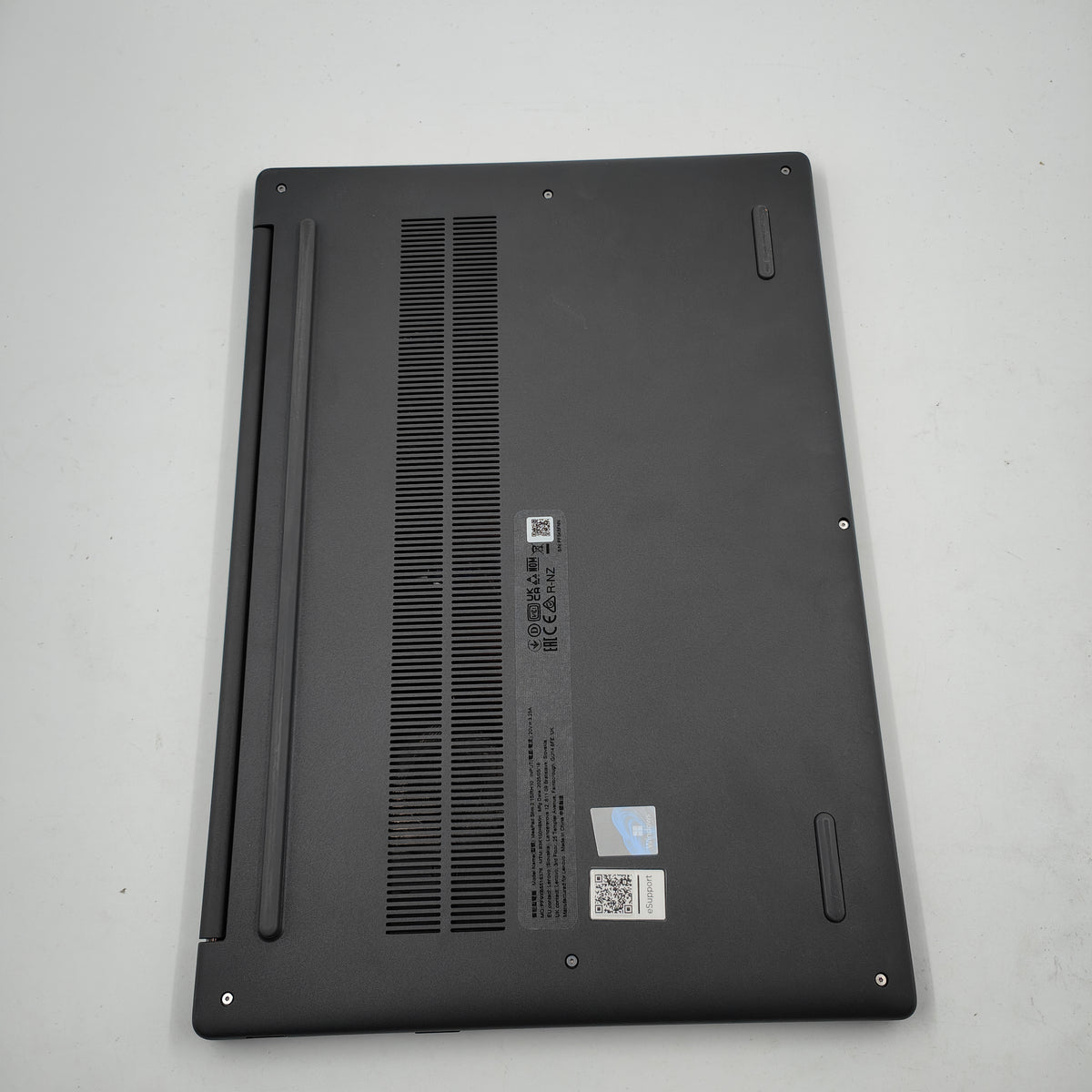 Lenovo IdeaPad Slim 3 15IRH10 83K100HBMH